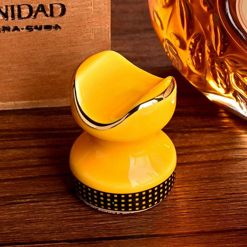 1Pc CIGAR ASHTRAY Yellow Classic Ceramics Portable Travel Cigar Holder Stand Pocket Mount Cigar Rest Table